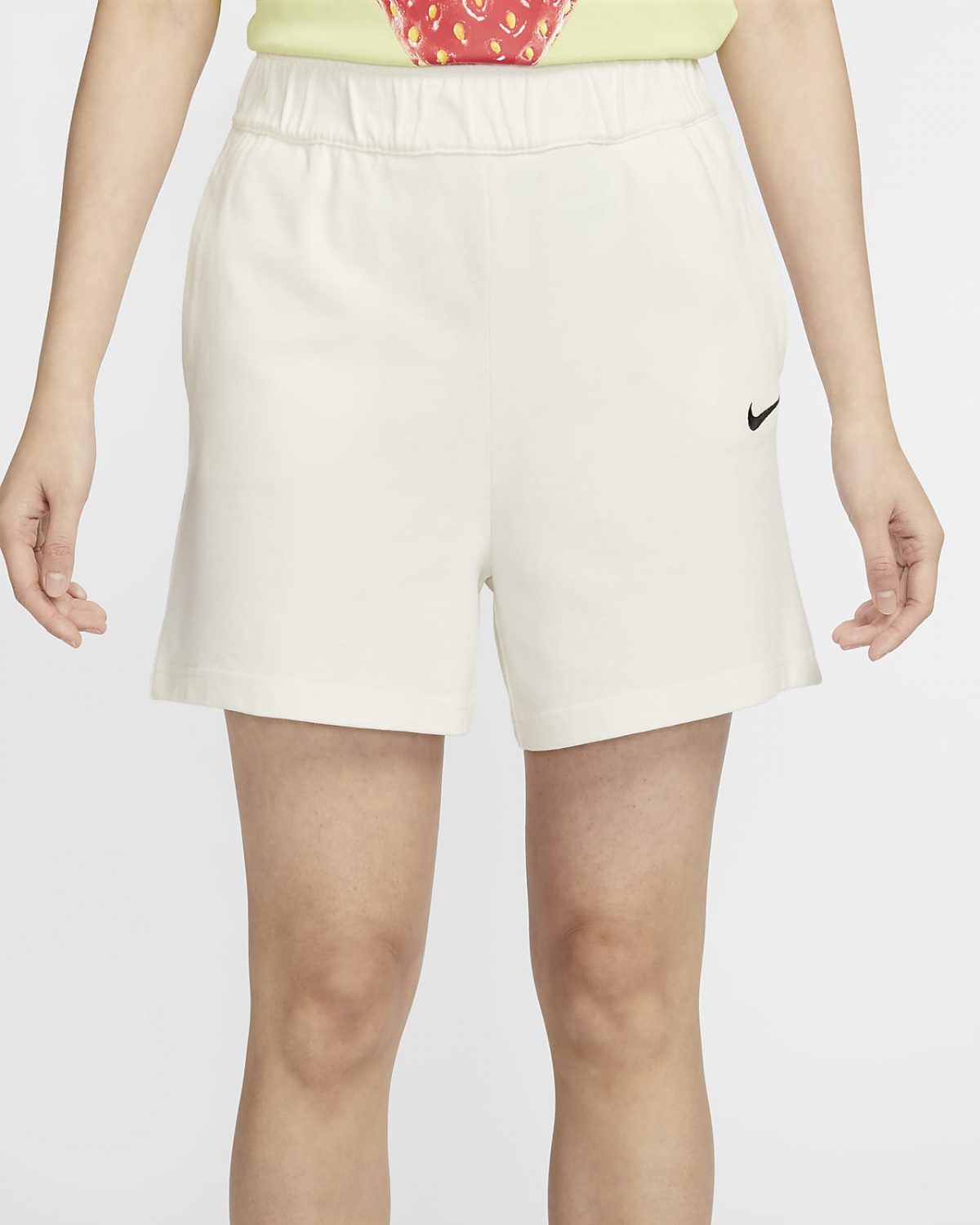 Женские шорты Nike Sportswear фотография