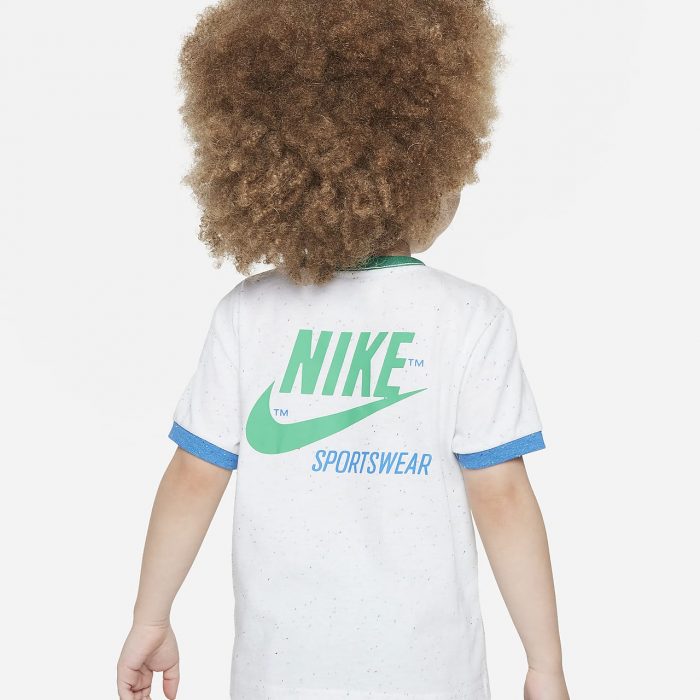 Детская футболка Nike Sportswear