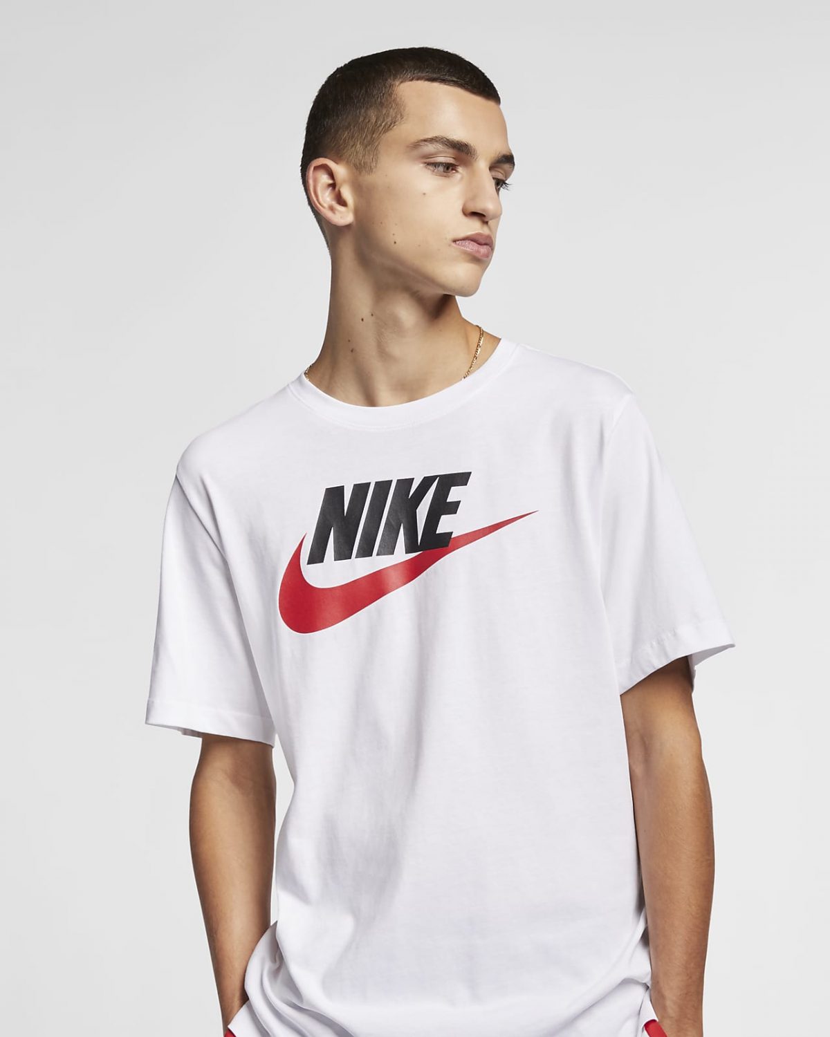 Мужская футболка Nike Sportswear фото