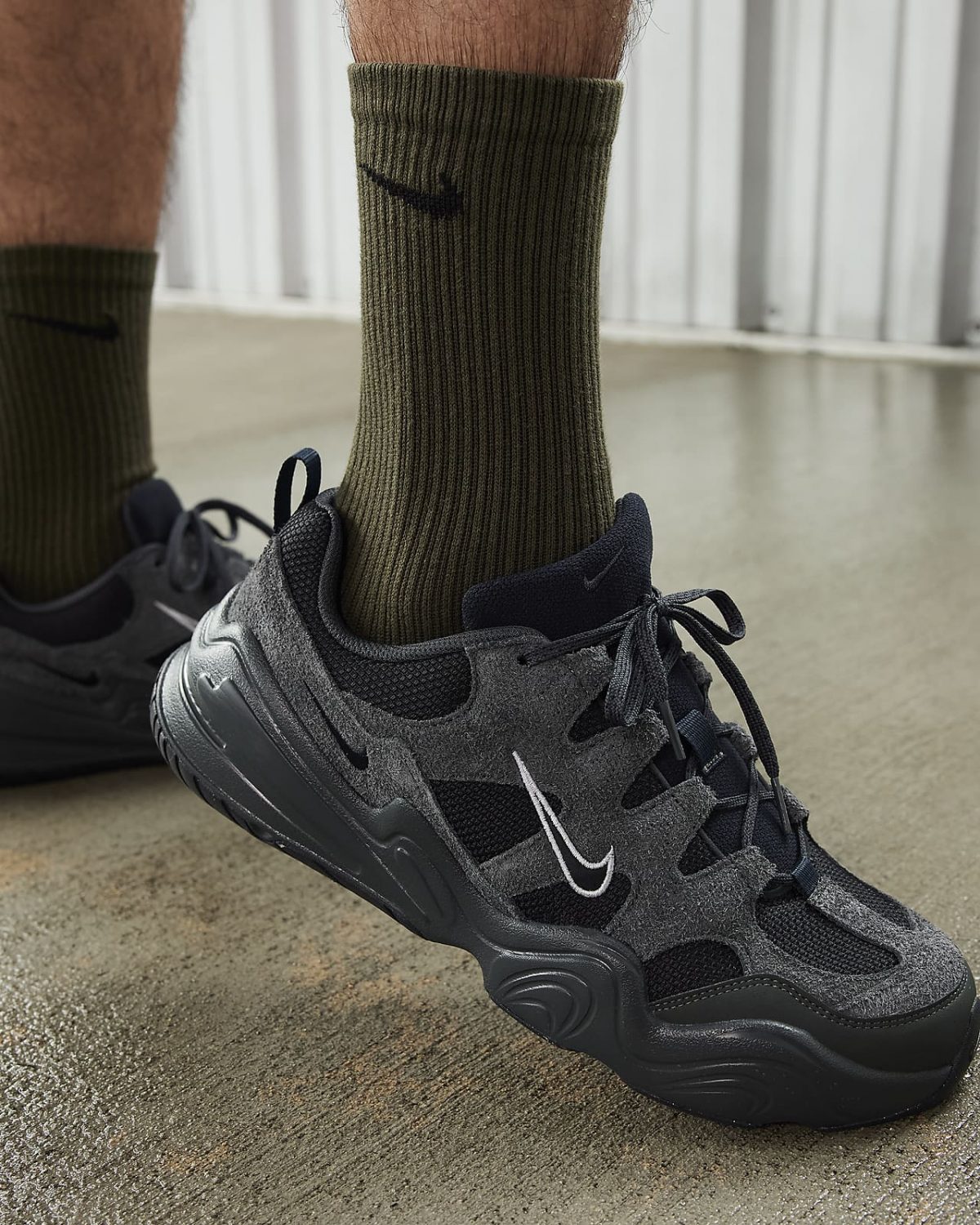 Мужские кроссовки Nike Tech Hera фотография
