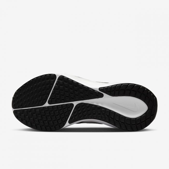 Женские кроссовки Nike Vomero 17