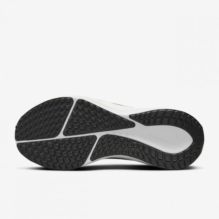 Женские кроссовки Nike Vomero 17