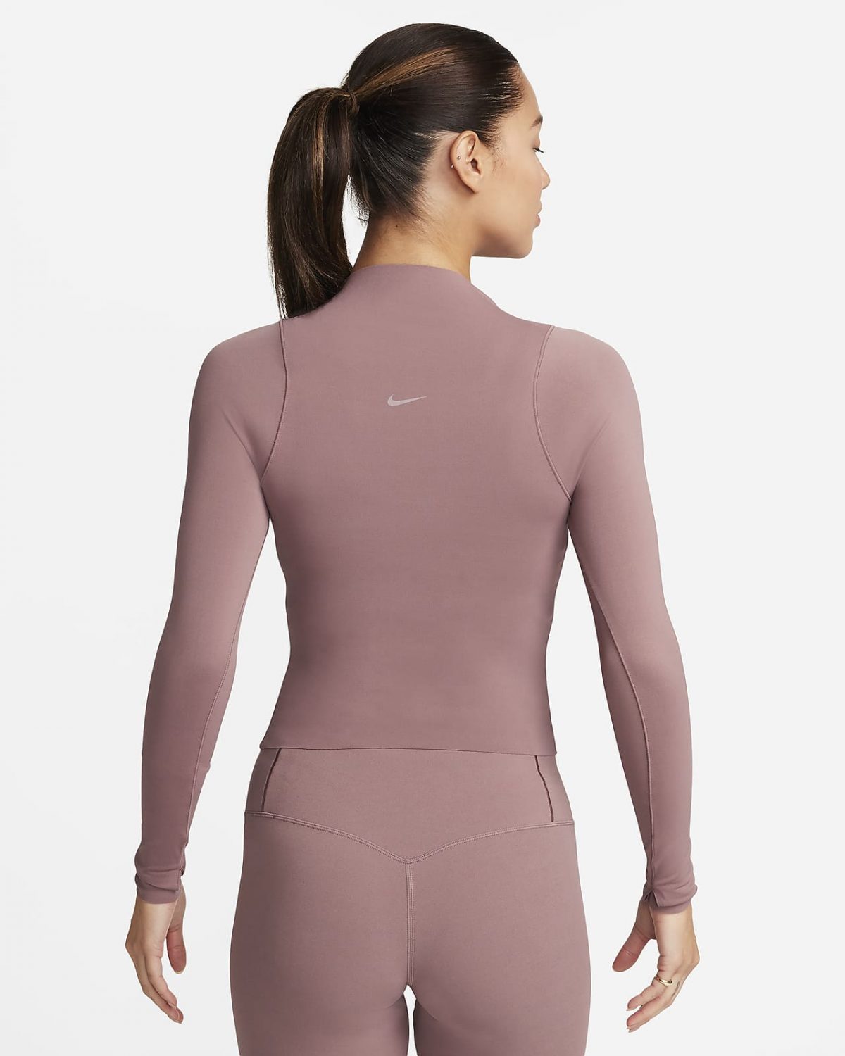 Женский свитшот Nike Zenvy фотография