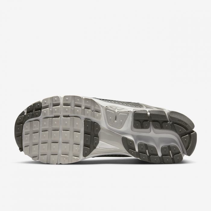 Мужские кроссовки Nike Zoom Vomero 5 PRM