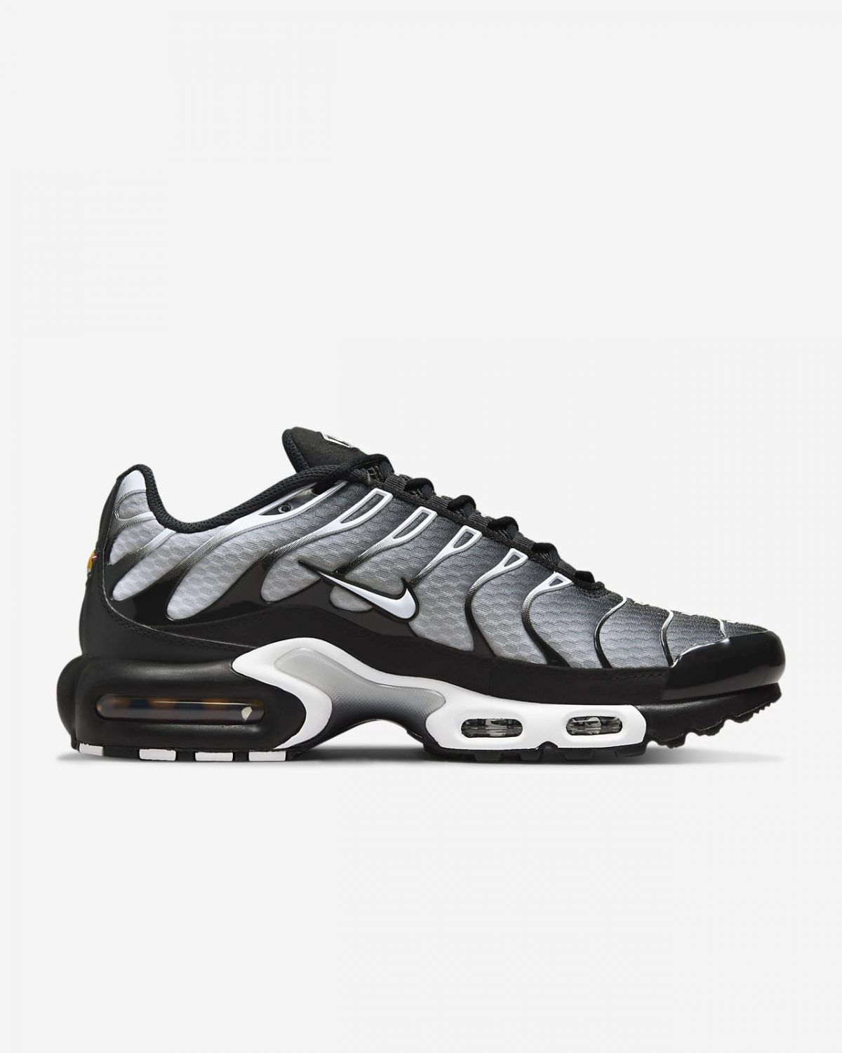 Мужские кроссовки Nike Air Max Plus черные DM0032-003 купить в Москве с  доставкой: цена, фото, описание - интернет-магазин MYREACT.ru