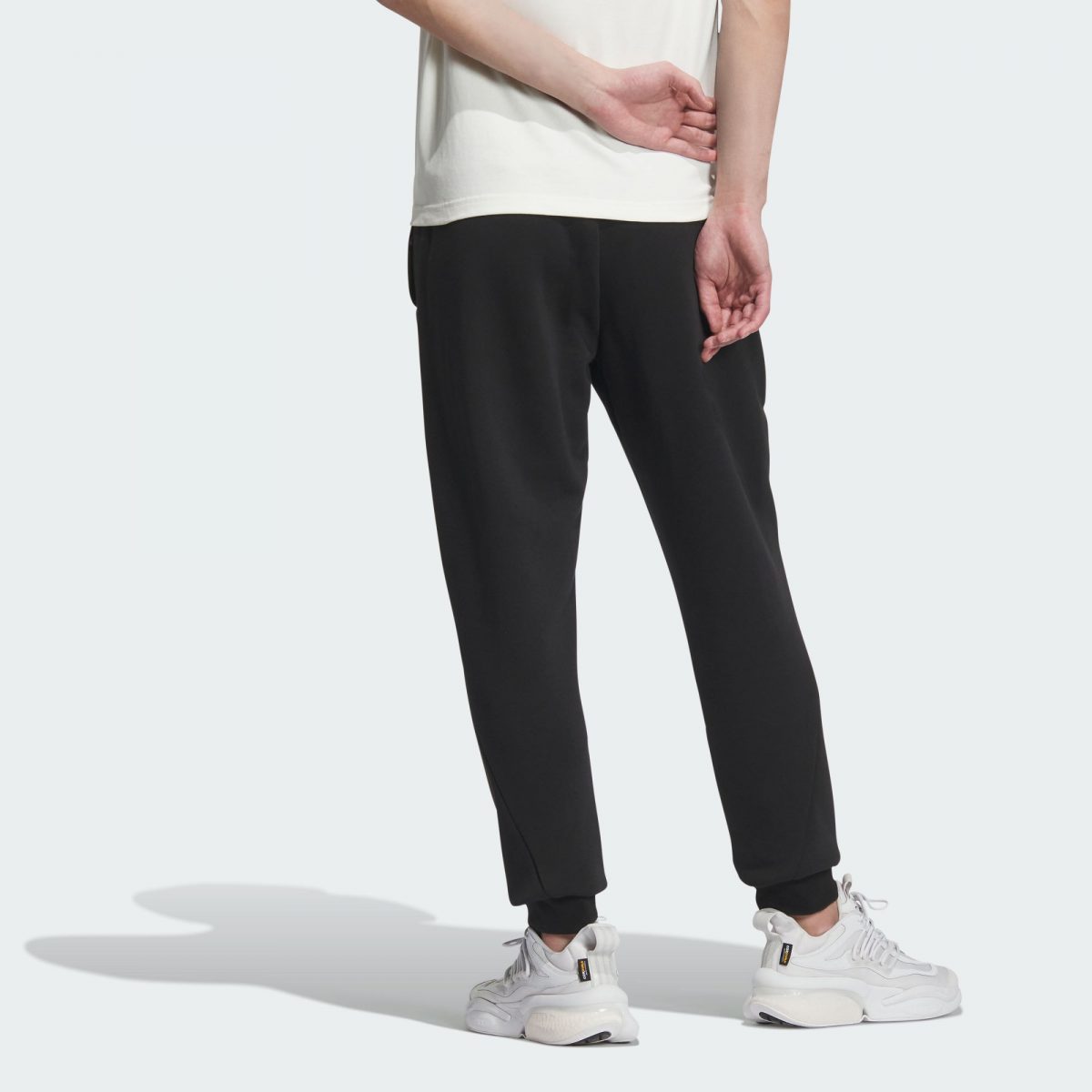 Мужские брюки adidas WUJI MUSTHAVE KNIT PANTS фотография