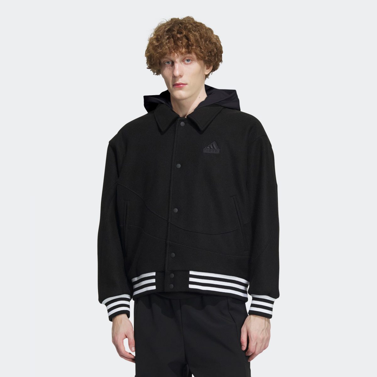 Мужская куртка adidas DETACHABLE MELTON HOODED JACKET черная фото