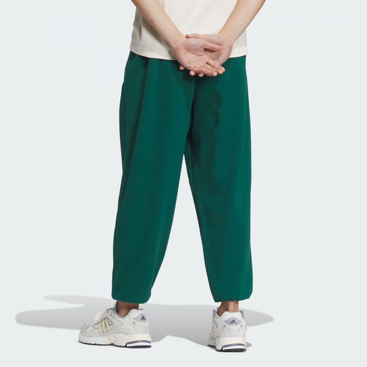 Мужские брюки adidas ADICOLOR SWEAT PANTS фотография