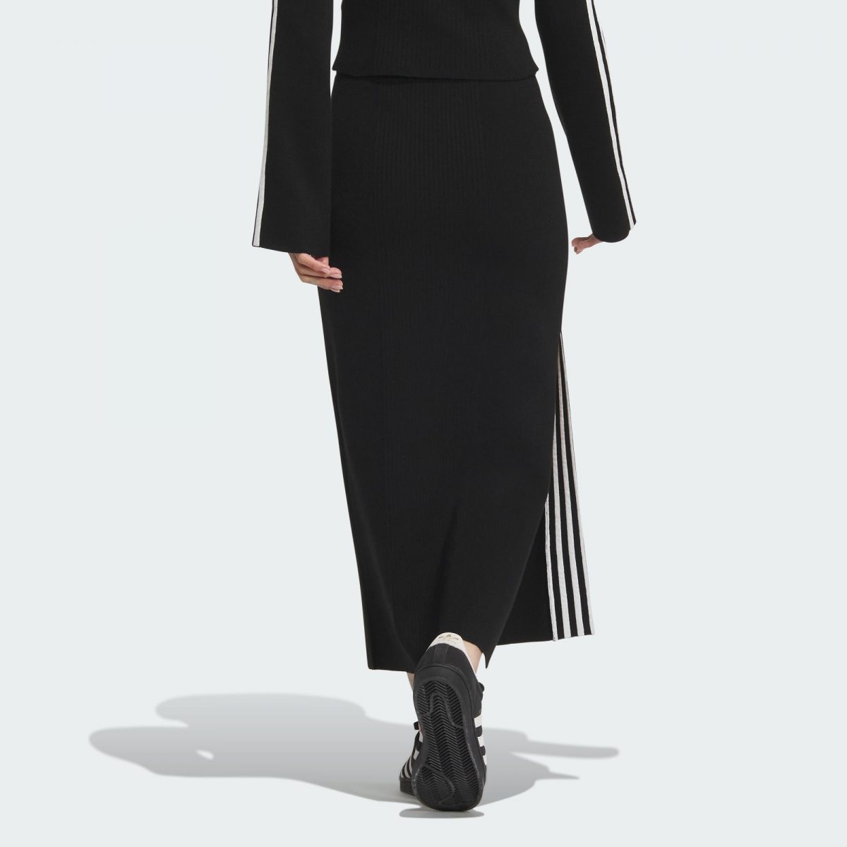 Женская юбка adidas PREMIUM KNIT SKIRT фотография