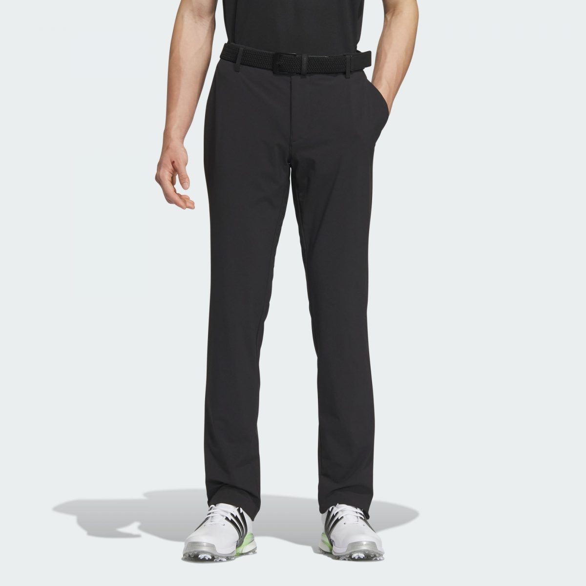 Мужские брюки adidas STRETCH VENTILATED PANTS черные фото