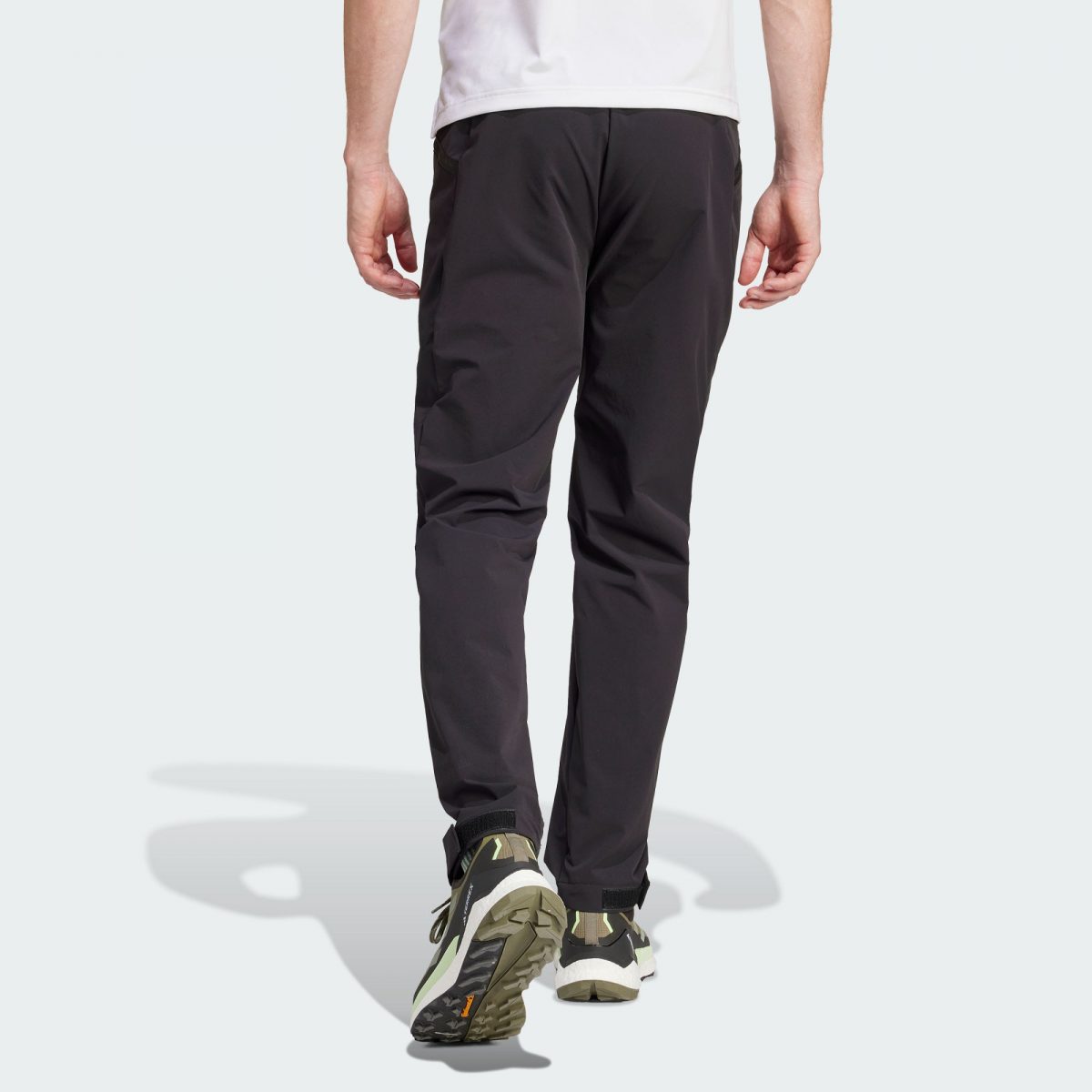 Мужские брюки adidas XPERIOR PANTS фотография