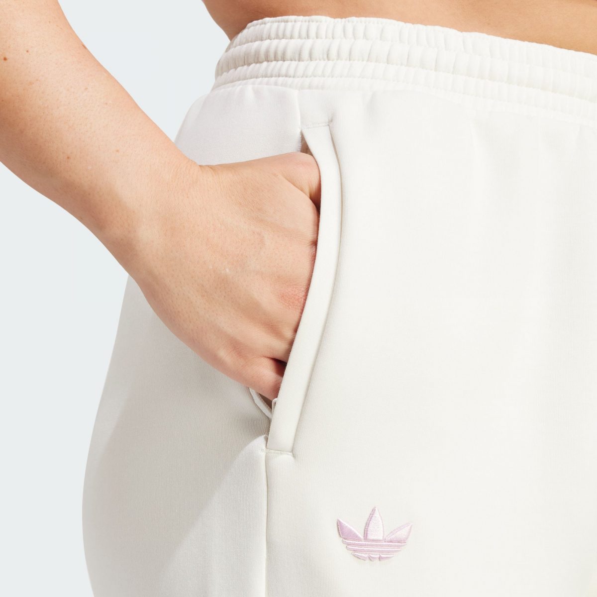 Женские брюки adidas NEUCLASSICS SWEAT PANTS фотография