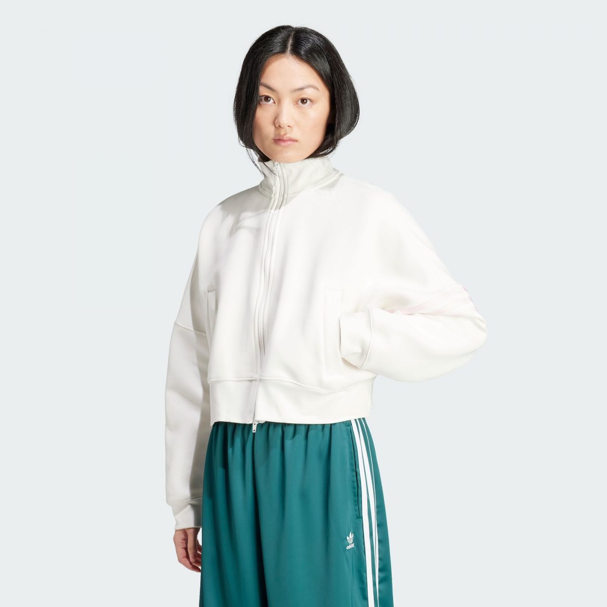 Женская куртка adidas NEUCLASSICS TRACK TOP IU2506 фото