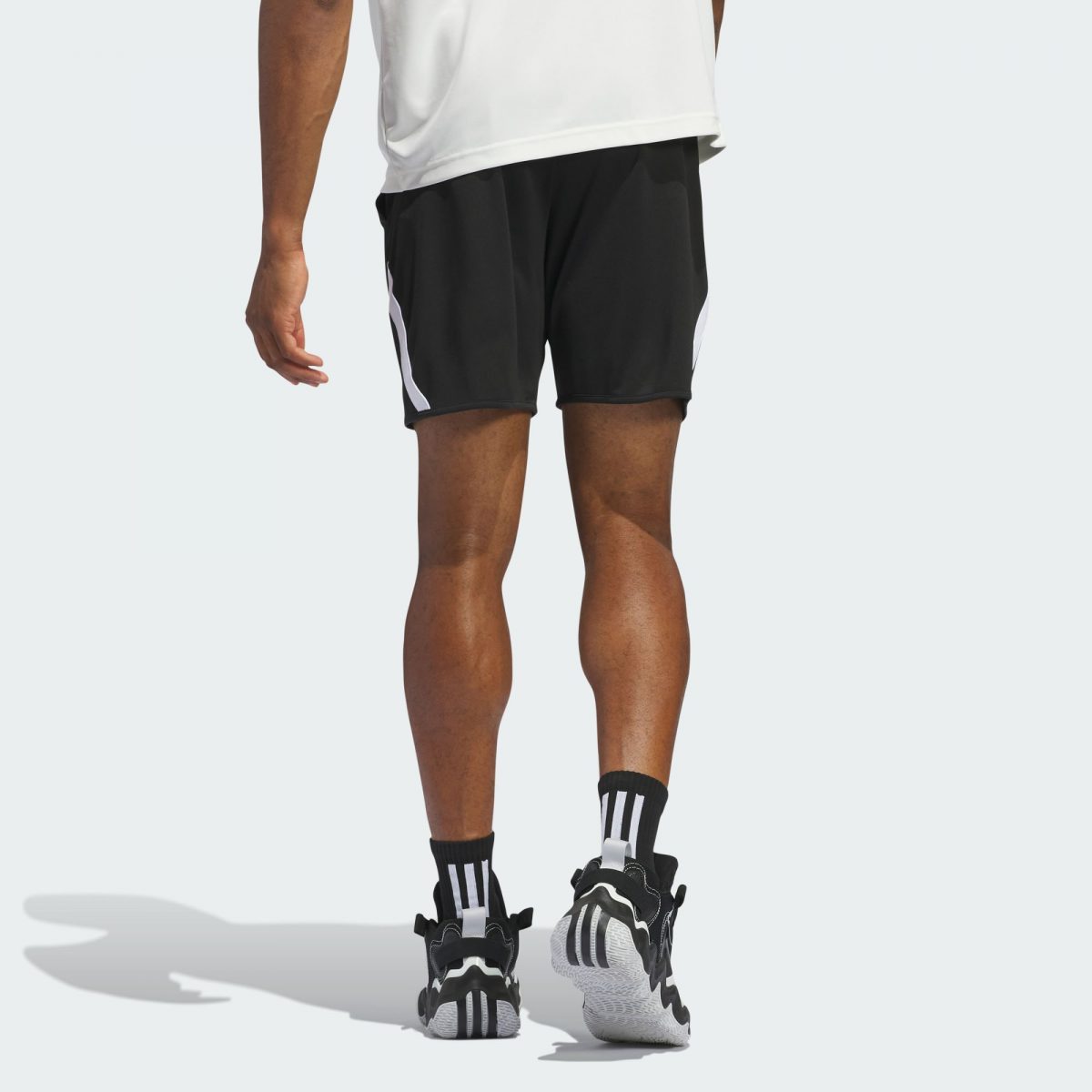Мужские шорты adidas PRO BLOCK SHORTS черные фотография