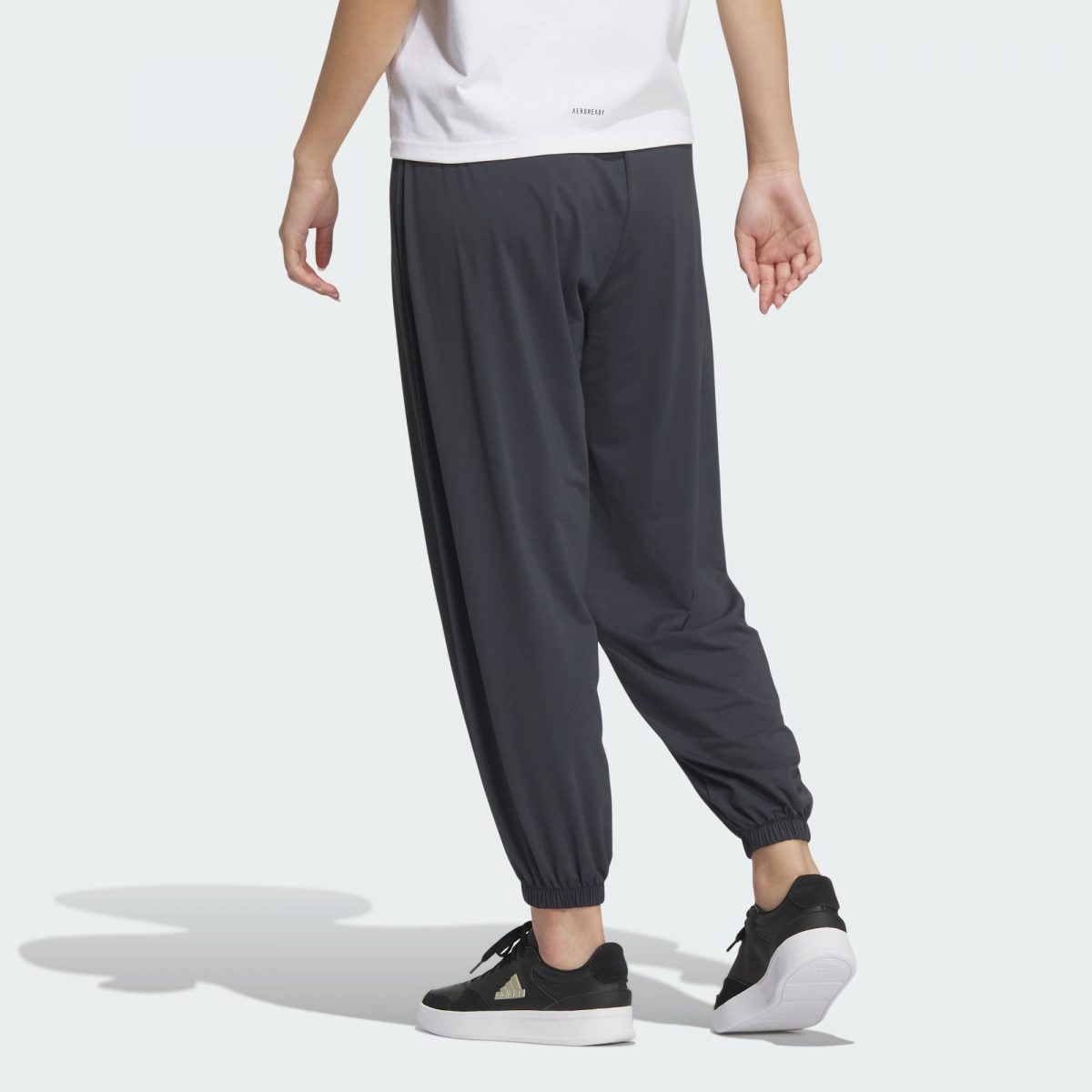 Женские брюки adidas KNIT UPF PANTS фотография