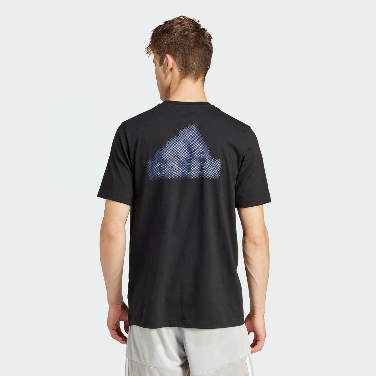 Мужская футболка adidas FUTURE ICONS GRAPHIC TEE черная фотография