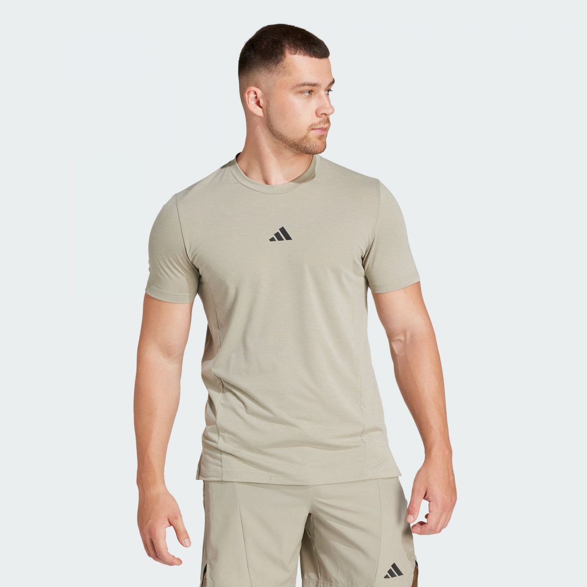 Мужская футболка adidas TRAINING WORKOUT TEE IS3817 фото