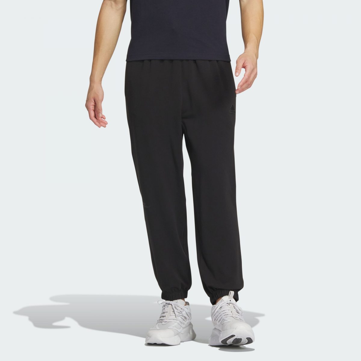 Мужские брюки adidas LIGHTWEIGHT FRENCH TERRY PANTS черные фото