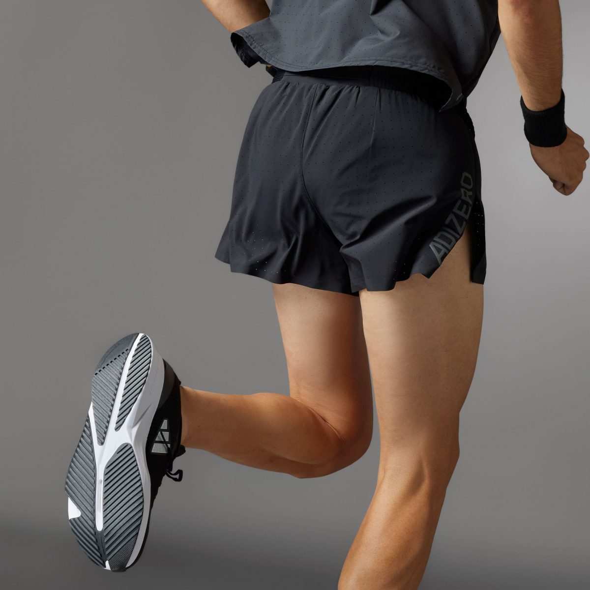 Мужские шорты adidas ADIZERO RUNNING SPLIT SHORTS фотография