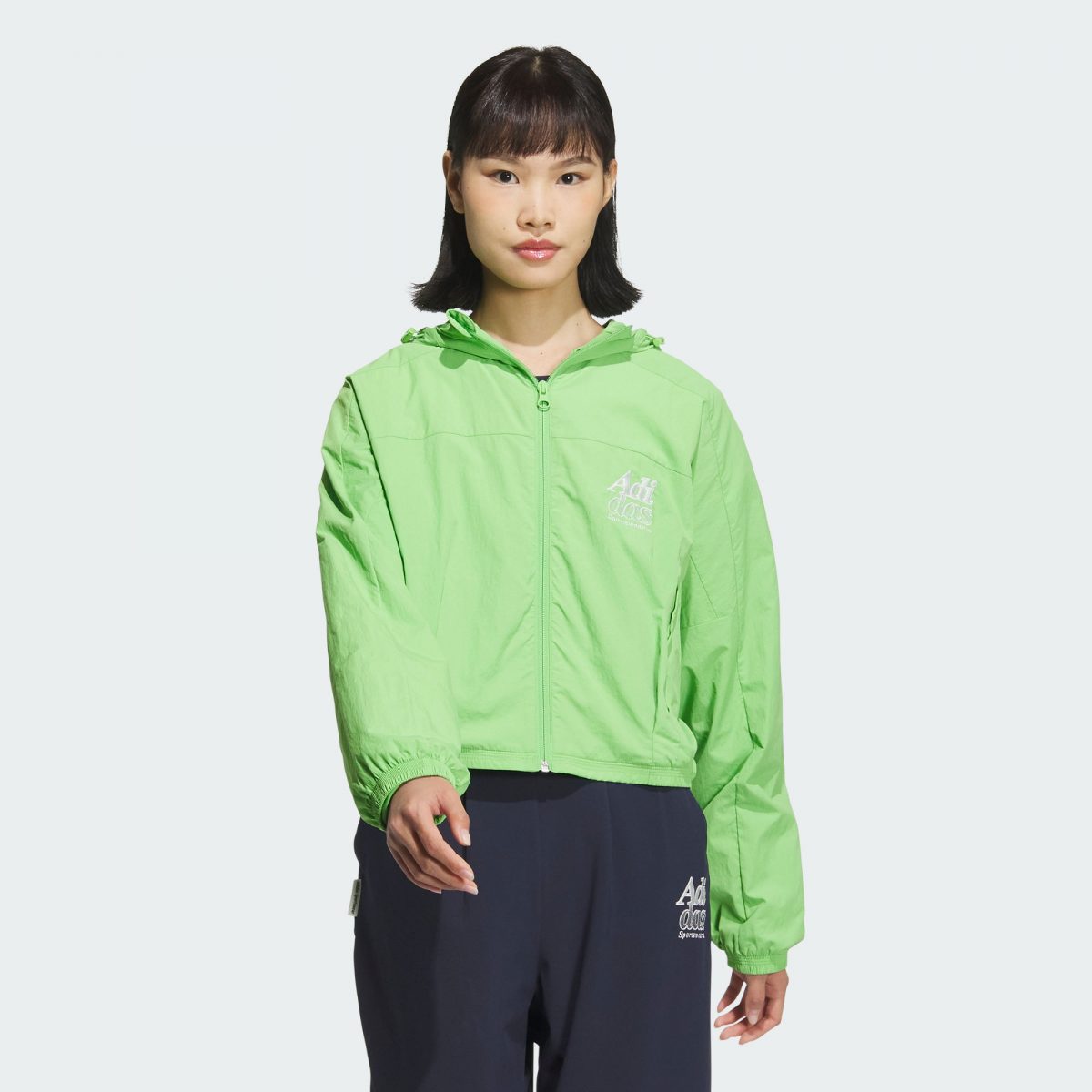 Женская куртка adidas LOGO JACKET JI6883 фото