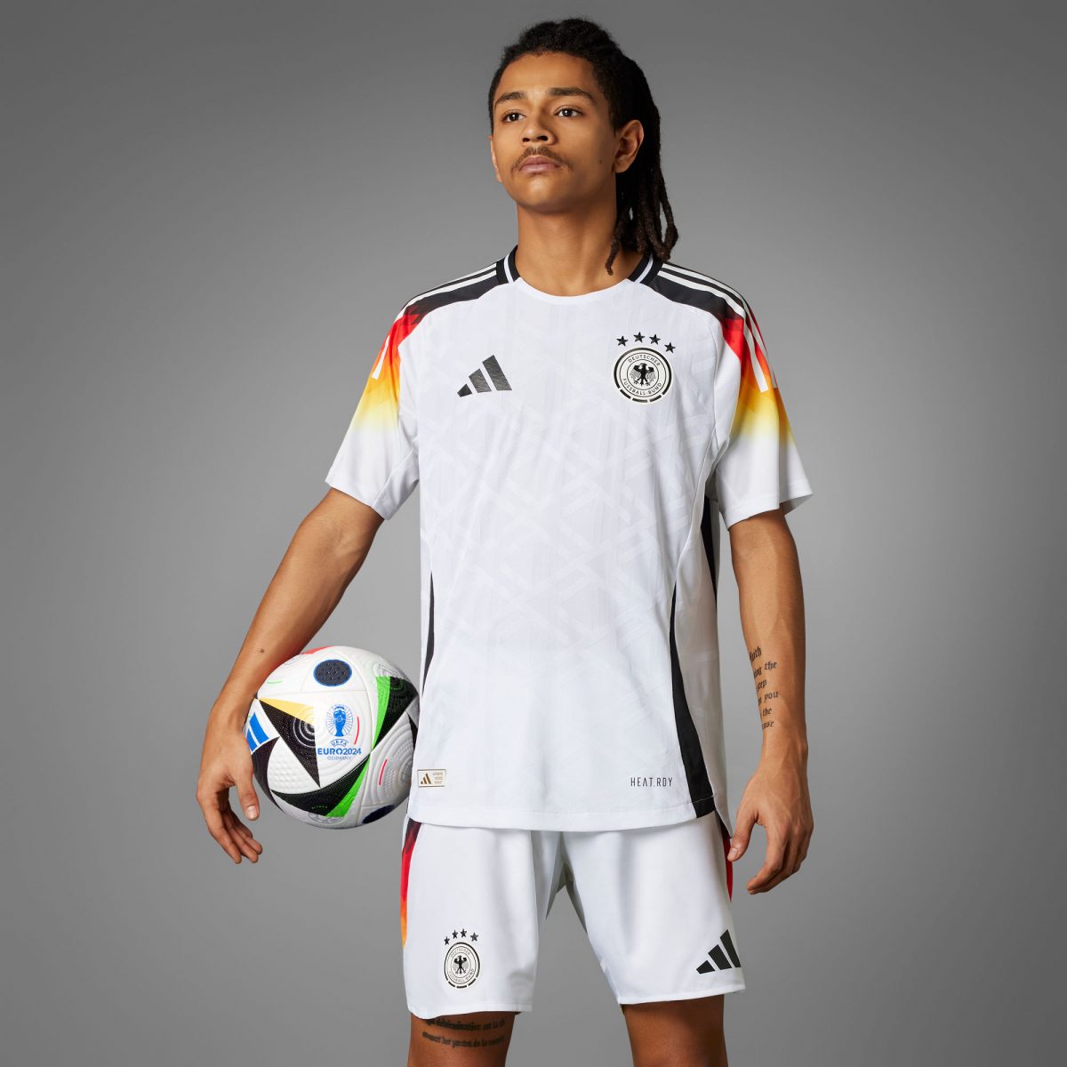 Мужская футболка adidas GERMANY 2024 HOME AUTHENTIC JERSEY фото
