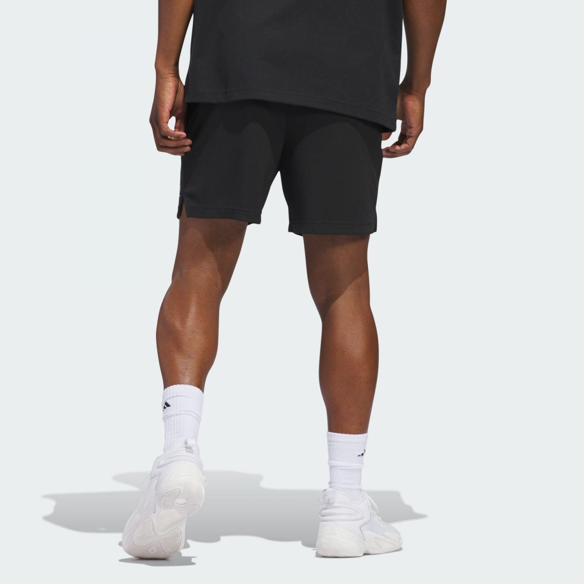 Мужские шорты adidas SELECT SHORTS черные фотография