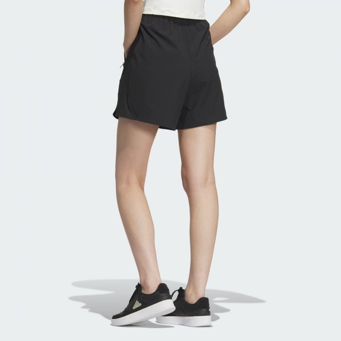 Женские шорты adidas MODERN TECH WOVEN SHORTS