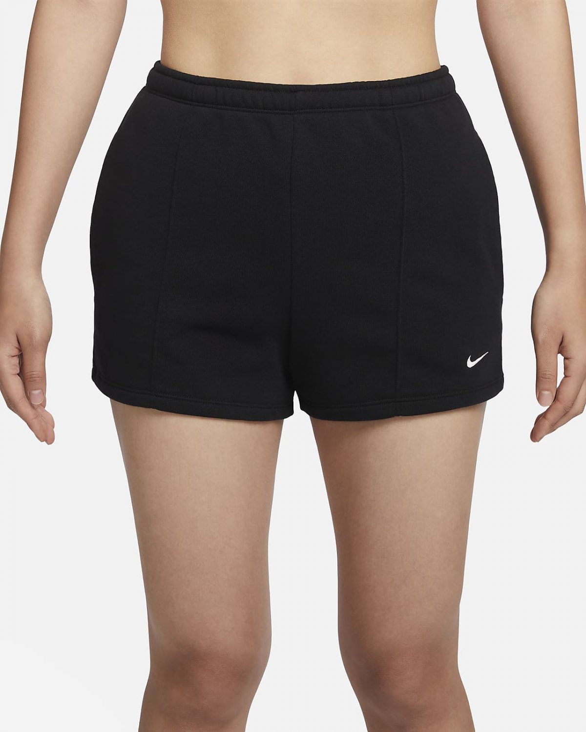Женские шорты Nike Sportswear Chill Terry фотография