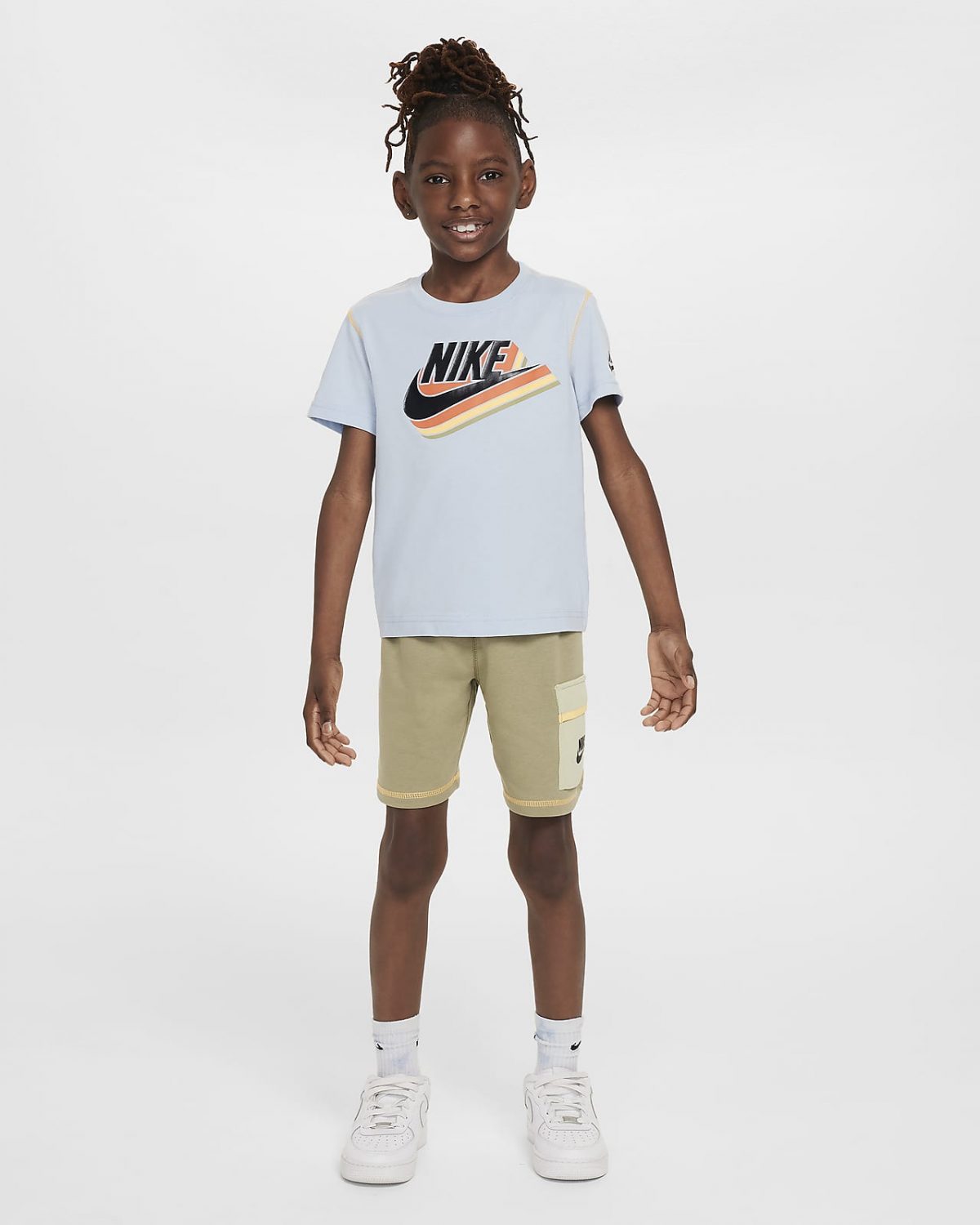 Детские шорты Nike Sportswear Reimagine фото