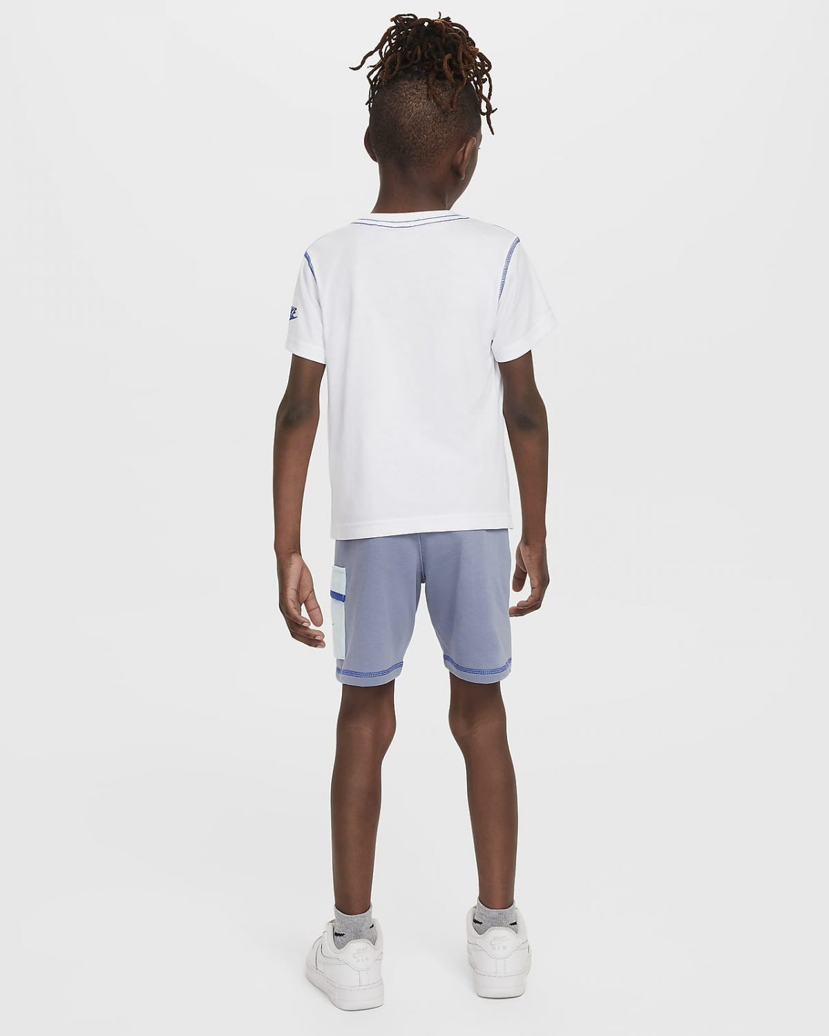 Детские шорты Nike Sportswear Reimagine фотография