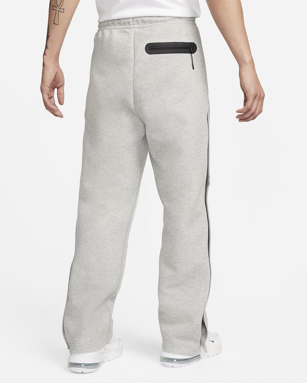 Мужские брюки Nike Sportswear Tech Fleece фотография