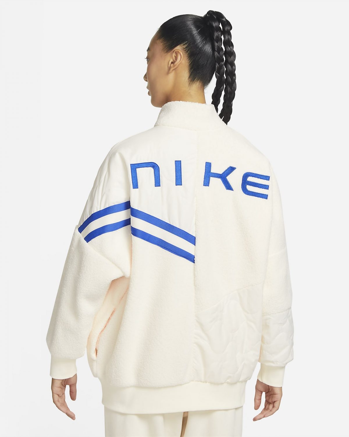 Женская куртка Nike Sportswear фотография