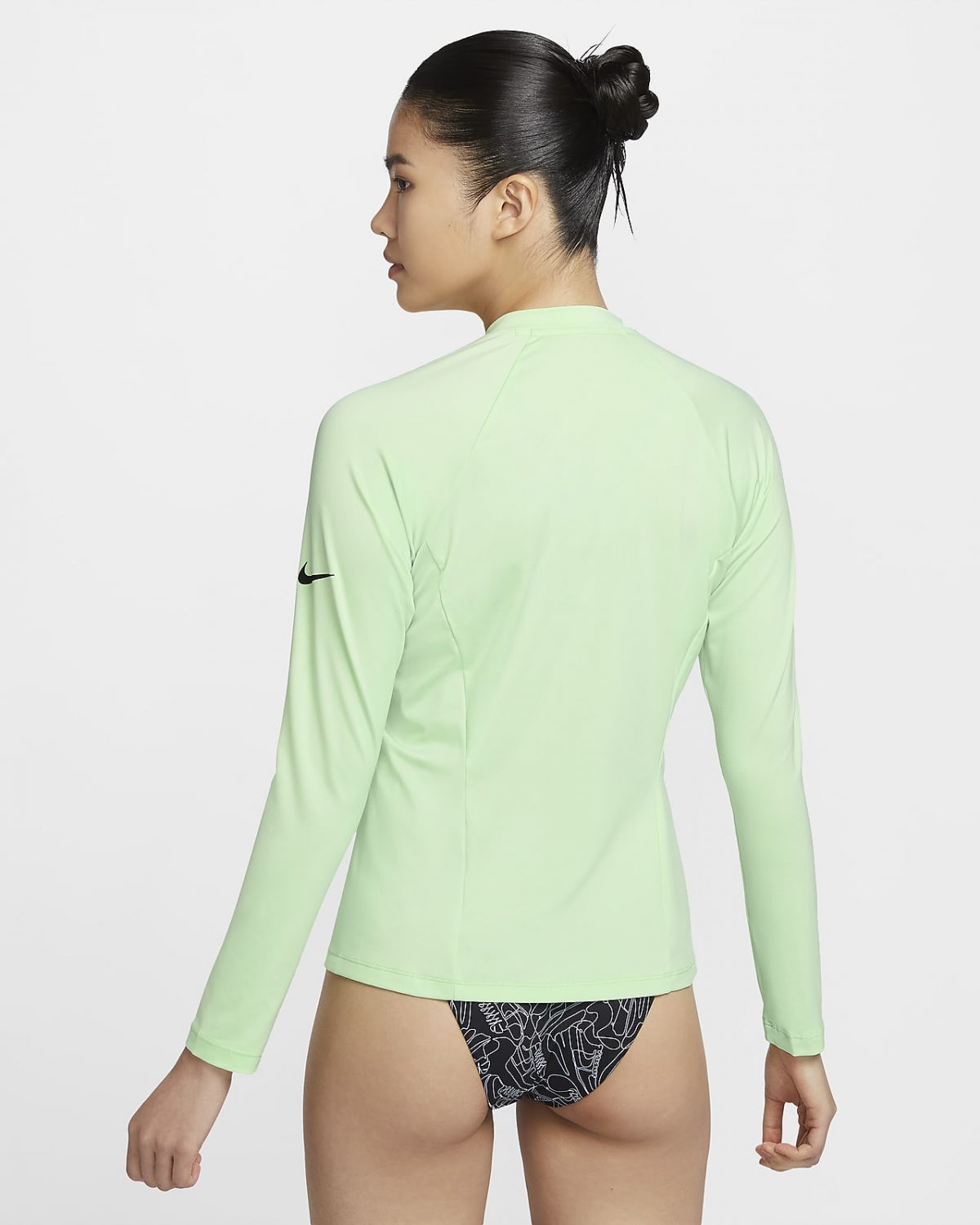 Женская рубашка Nike Swim фотография