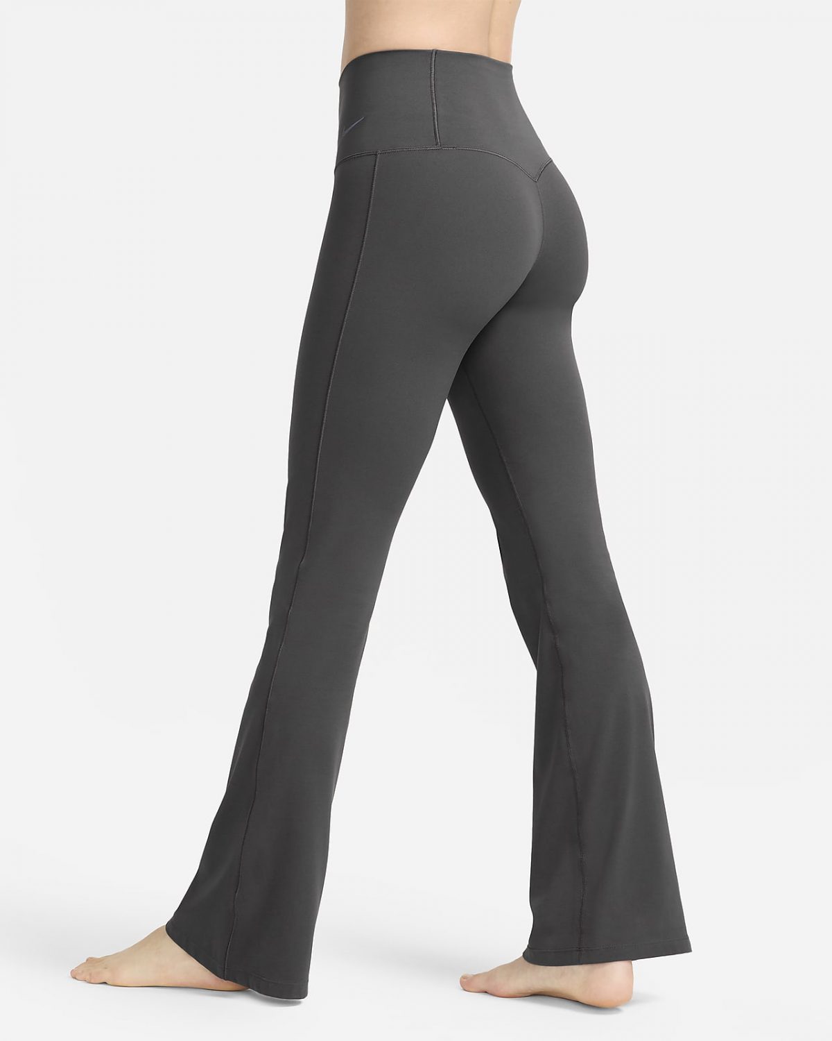 Женские брюки Nike Zenvy фотография