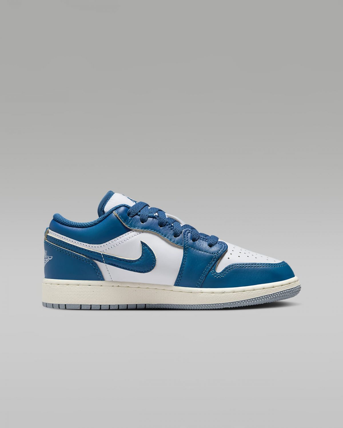 Детские кроссовки nike Air Jordan 1 Low SE (GS)