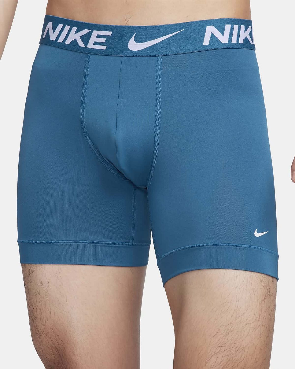 Мужские трусы Nike Dri-FIT Essential белые фотография