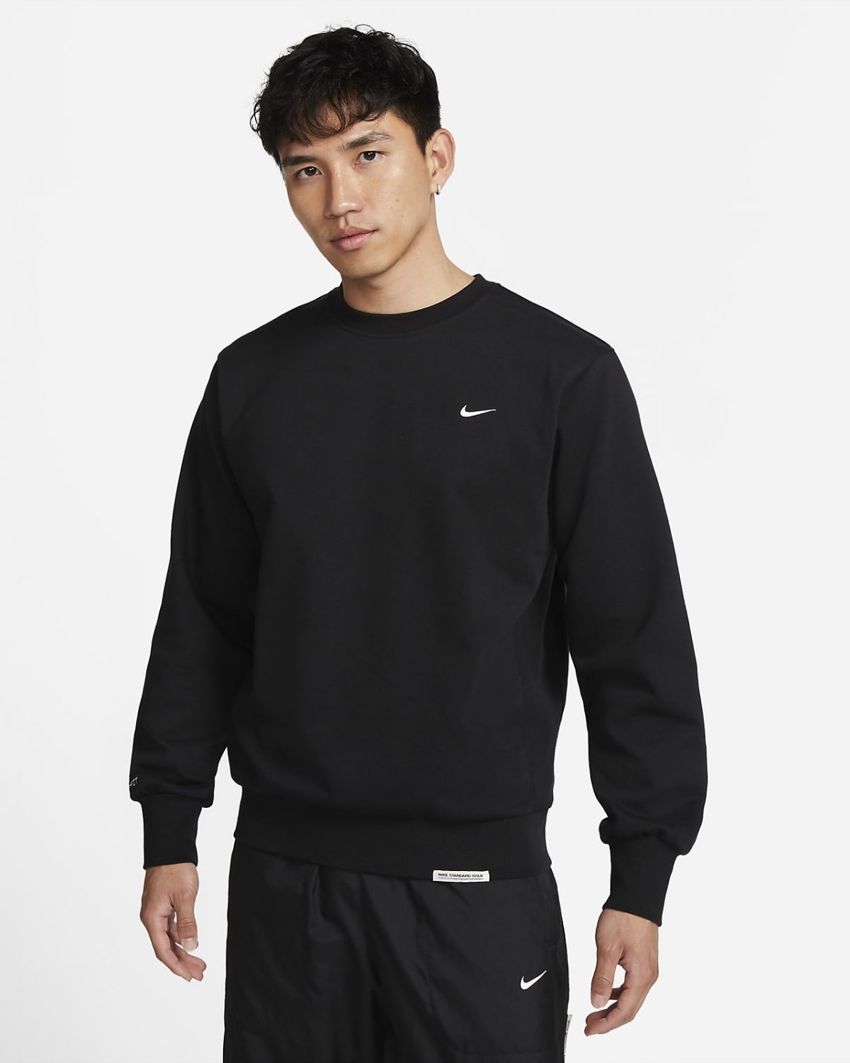 Мужской топ Nike Dri-FIT Standard Issue черный фото