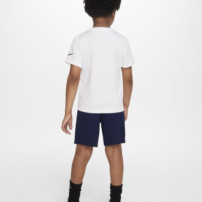 Детские шорты Nike
