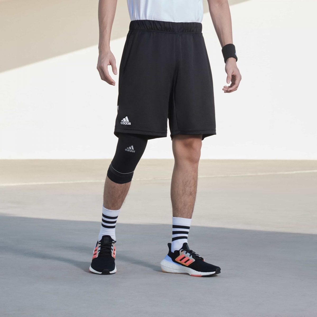 Мужские шорты adidas TS GALAXY SHORT фото