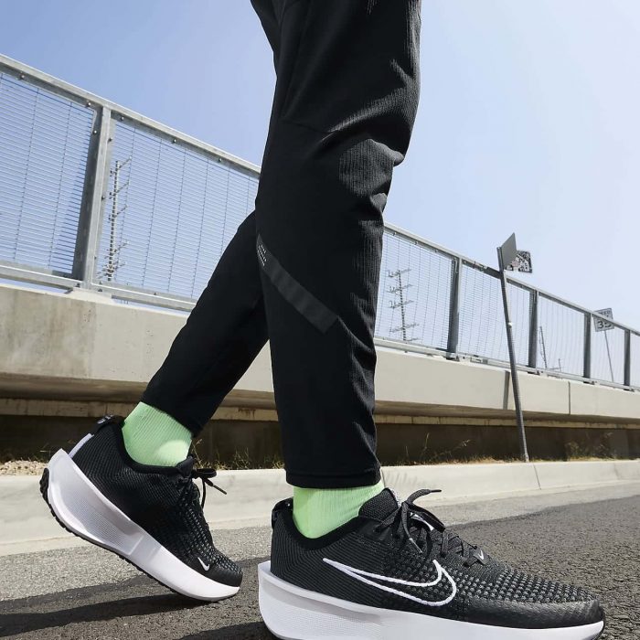 Мужские кроссовки Nike Interact Run