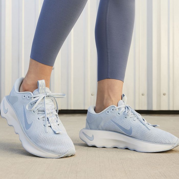 Женские кроссовки Nike Motiva