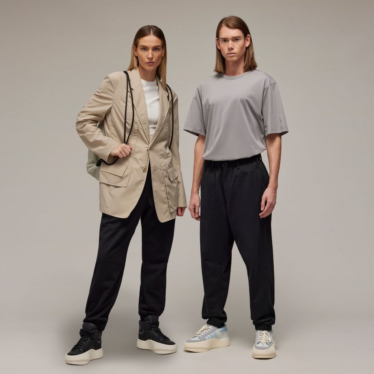 Мужские брюки adidas FRENCH TERRY TRACK PANTS черные фото