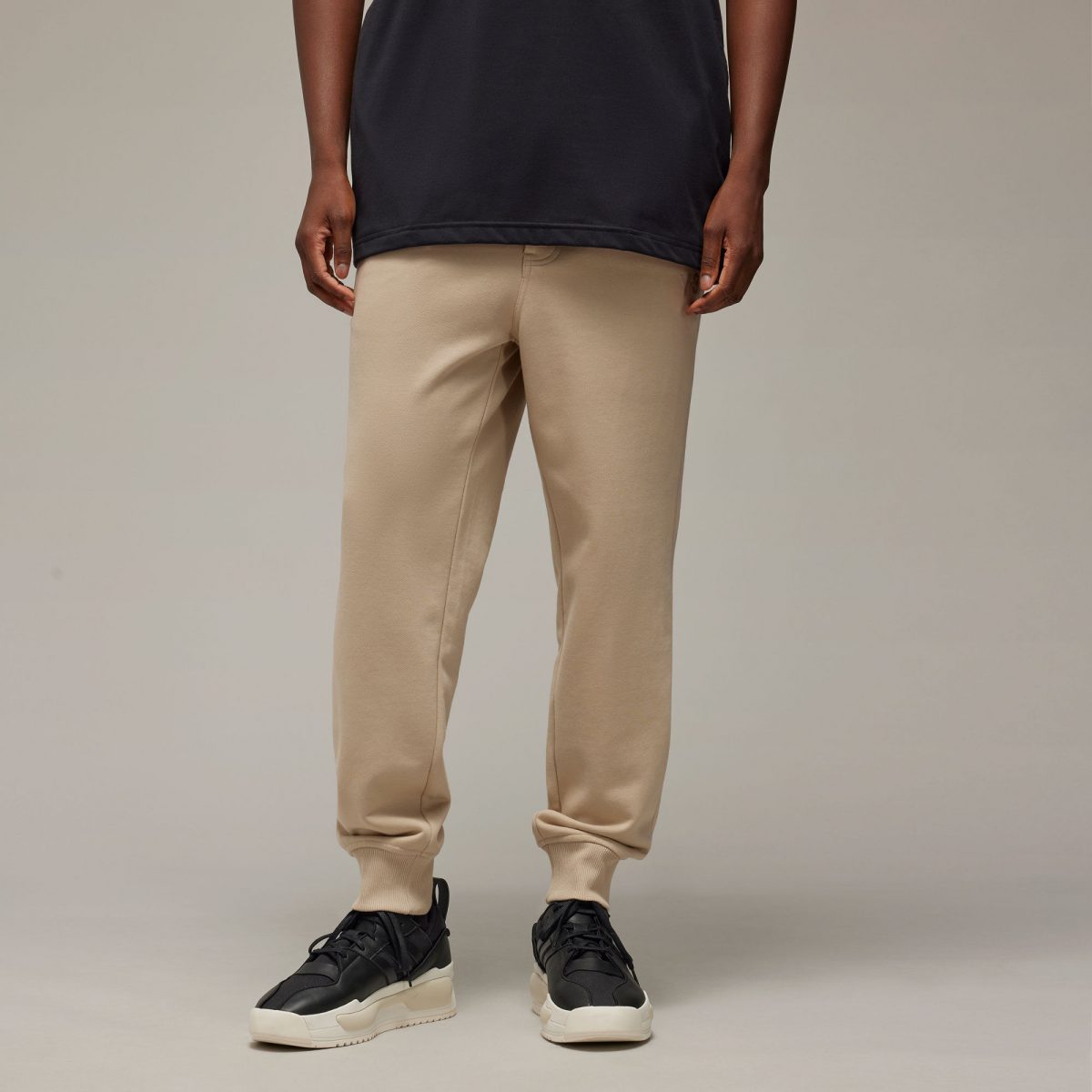 Мужские брюки adidas FRENCH TERRY CUFFED PANTS фото