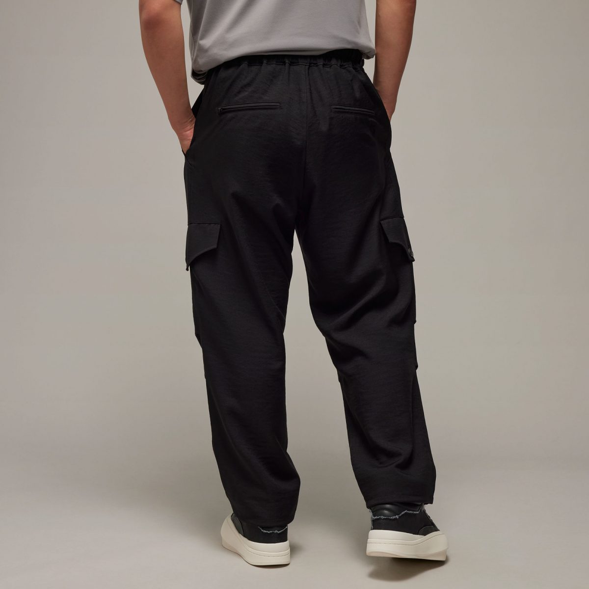 Мужские брюки adidas UNIFORM STRAIGHT LEG PANTS