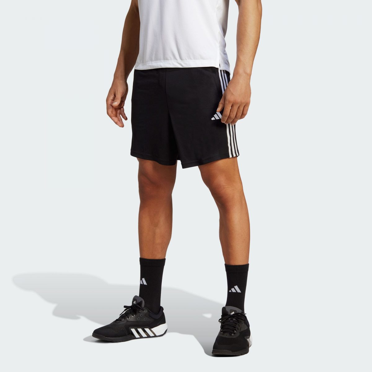 Мужские брюки adidas TR-ES PIQ 3SHO черно-белые фото