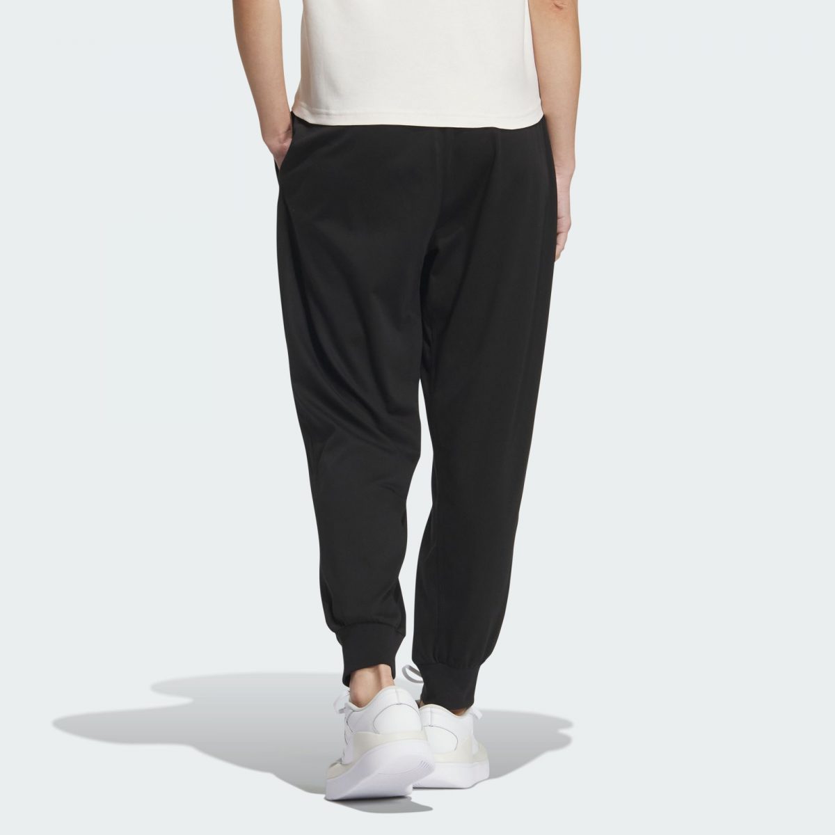 Женские брюки adidas 5 MILES LOUNGE SILKY TOUCH PANTS черные фотография