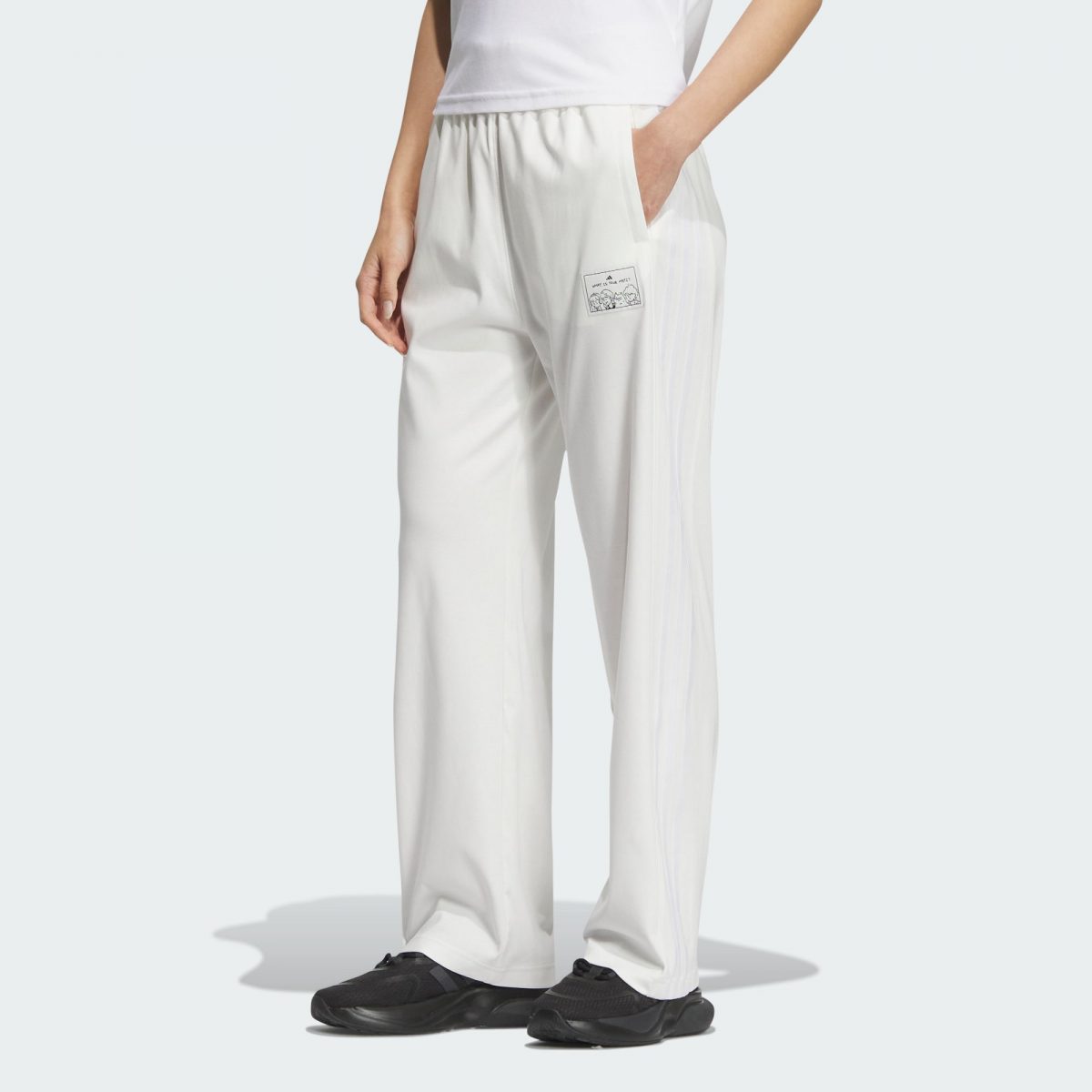 Женские брюки adidas GRAPHIC KNIT JOGGERS MBTI белые фото