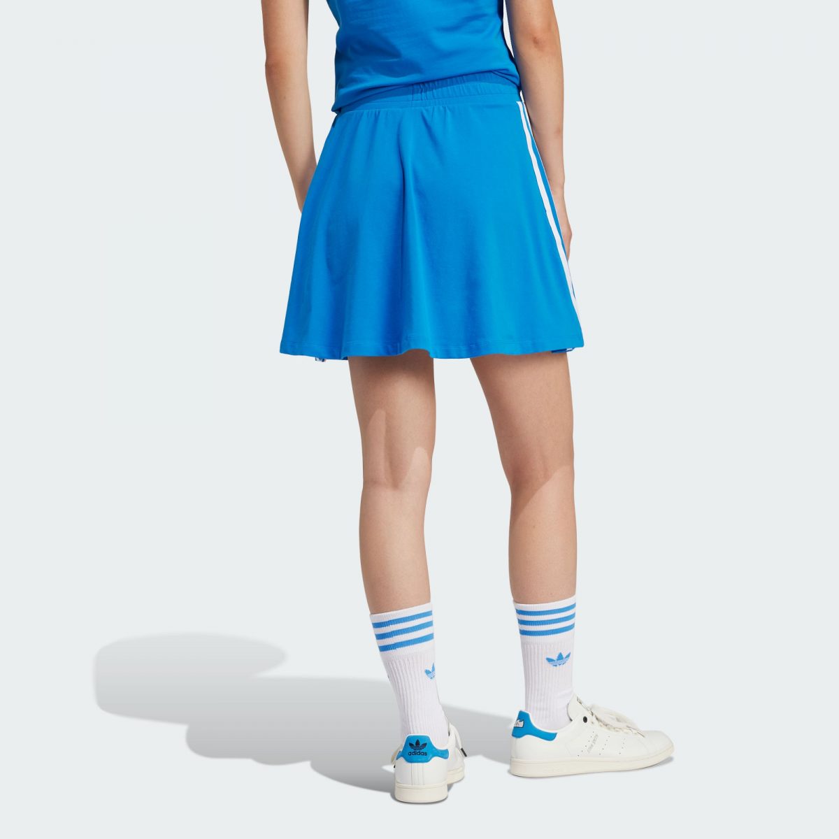 Женская юбка adidas ADICOLOR 3-STRIPES SKIRT IP0704 фотография