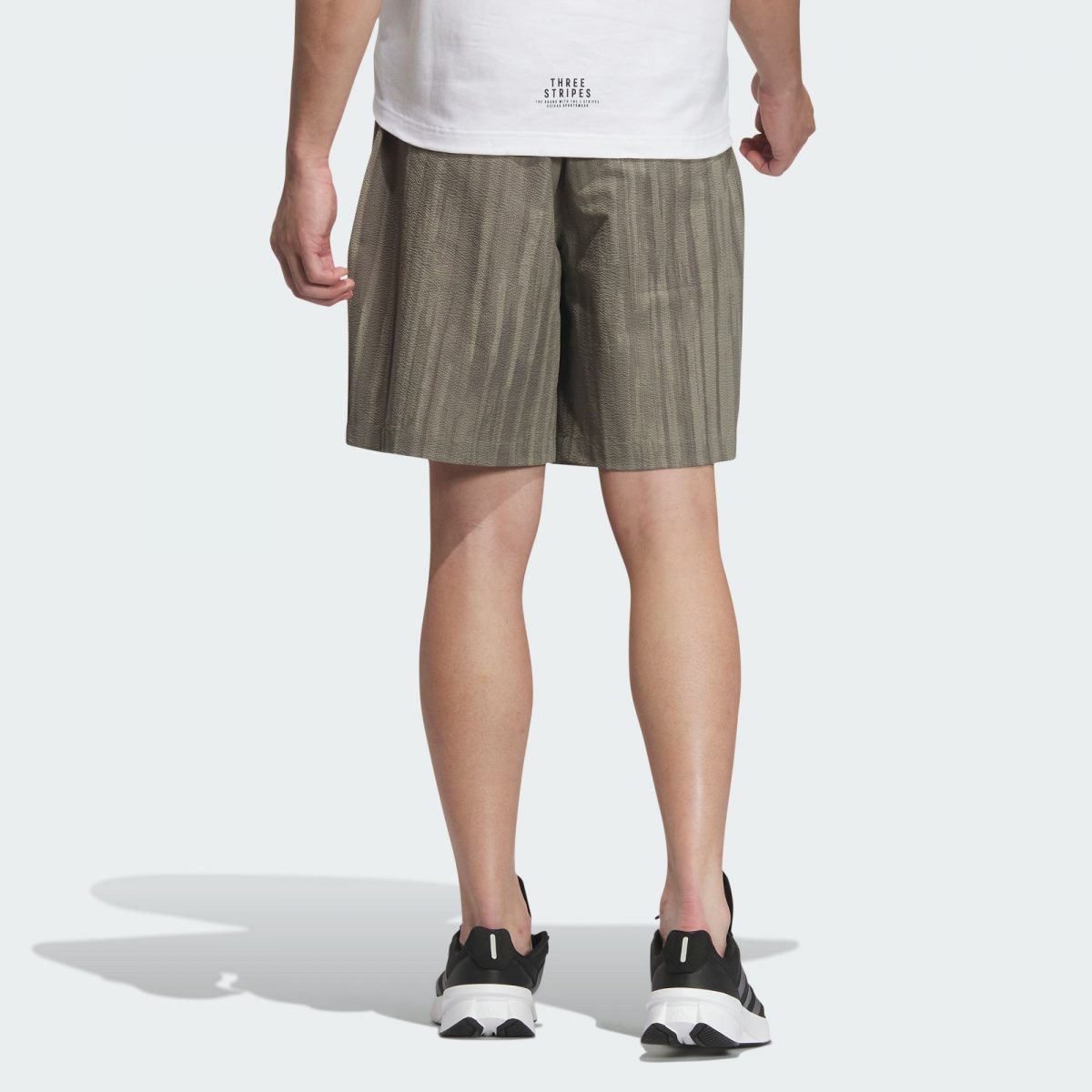 Мужские шорты adidas WUJI SEERSUCKER SHORTS IX4298 фотография