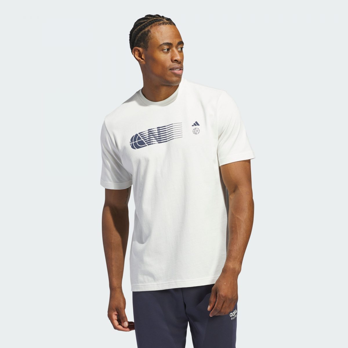 Мужская футболка adidas WORLDWIDE HOOPS CITY T-SHIRT белая фото